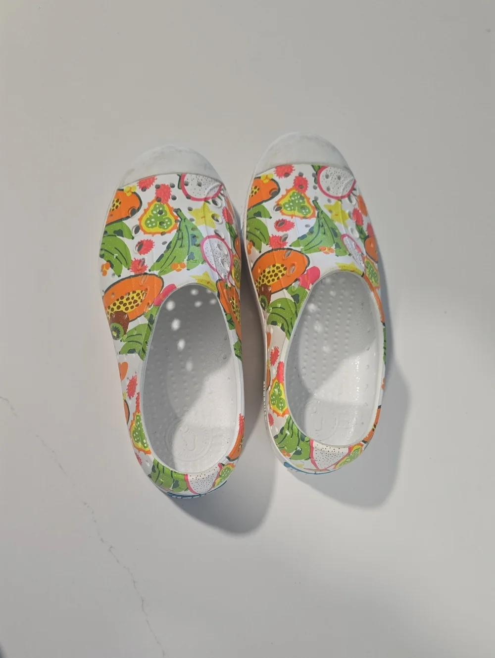 Native Jefferson Water Shoes Tropical Print Size 12 Like New Condition